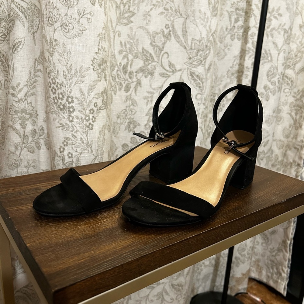 Call It Spring | Black Open-Toe 2” Chunky Heels - Size 8